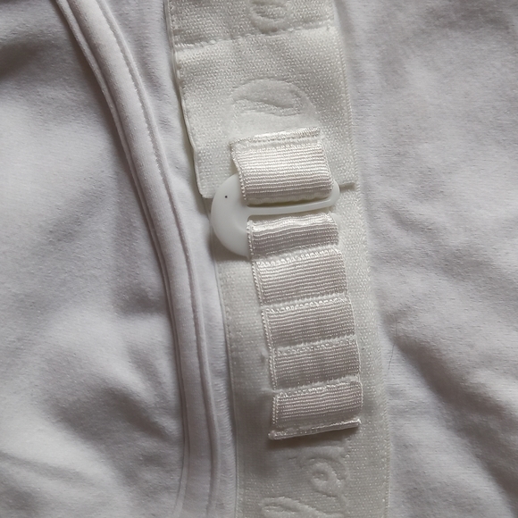 Lululemon tank - Picture 6 of 6